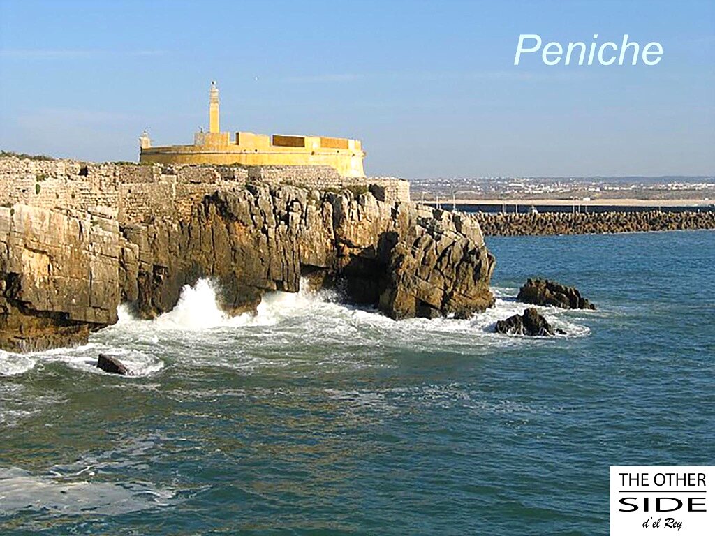 The fort and cliffs of Peniche